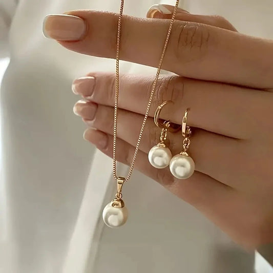 Elegant Pearl Necklace & Earring Set — Vintage Gold Chain Jewelry